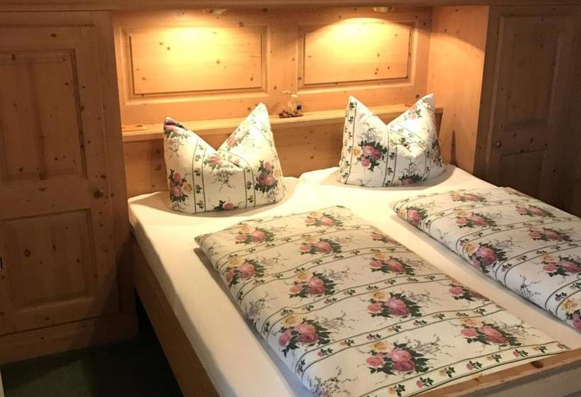 בית מלון כפרי Fetzenhof