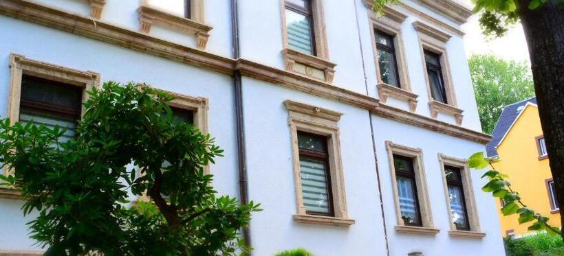 پانسیون Avenue Das Gästehaus