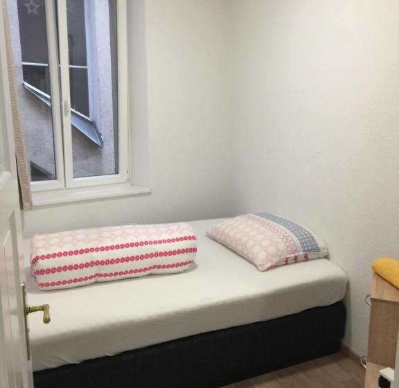 پانسیون Gästezimmer Hozici