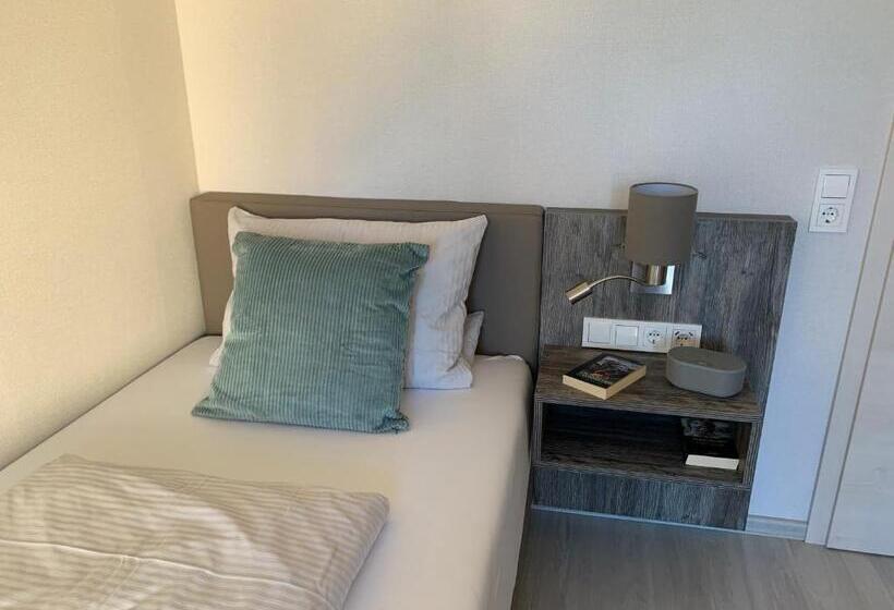 ペンション Weingut Stiftshof