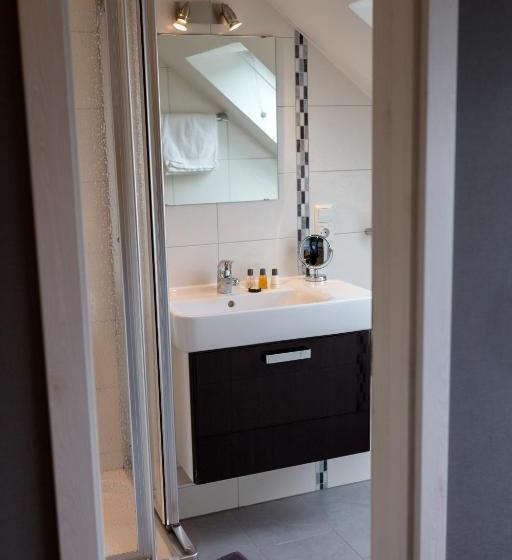 ペンション Weingut Stiftshof