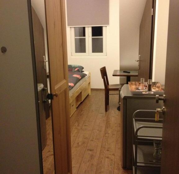 پانسیون Old Town Guesthouse Erlangen