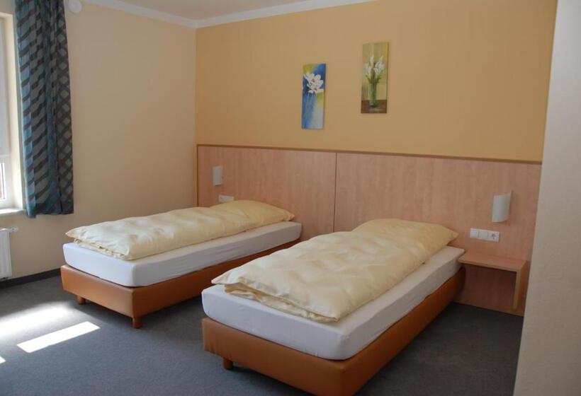 Pension Alram Hof