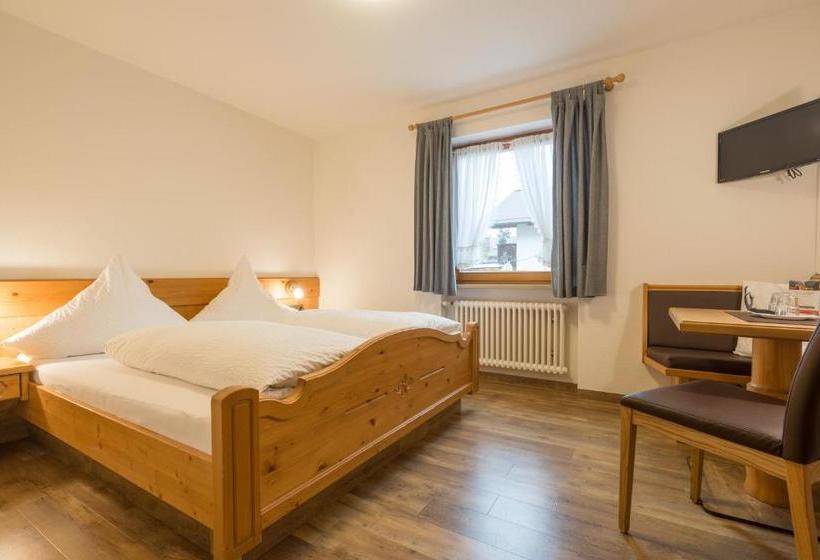 هاستل Gästehaus Carola