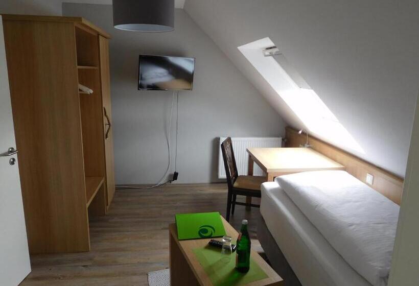 Общежитие Inn Landgasthof Zur Gemütlichkeit