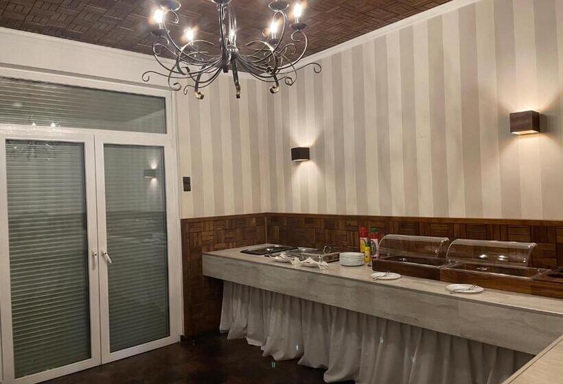 هاستل Restaurant Mirena