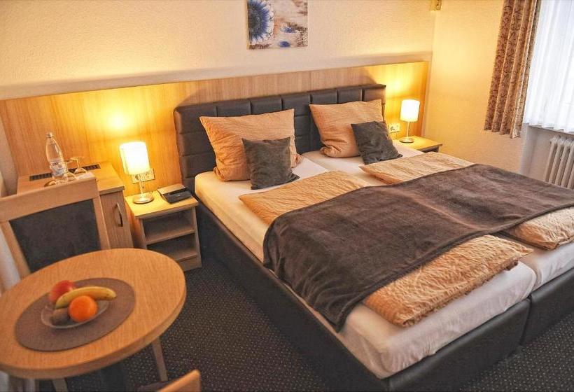 ペンション Wein & Gästehaus Rosenlay