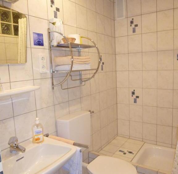 ペンション Wein  Und Gästehaus St. Aldegundishof