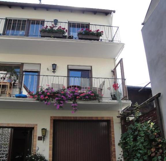 ペンション Gästehaus Andrea Blatt