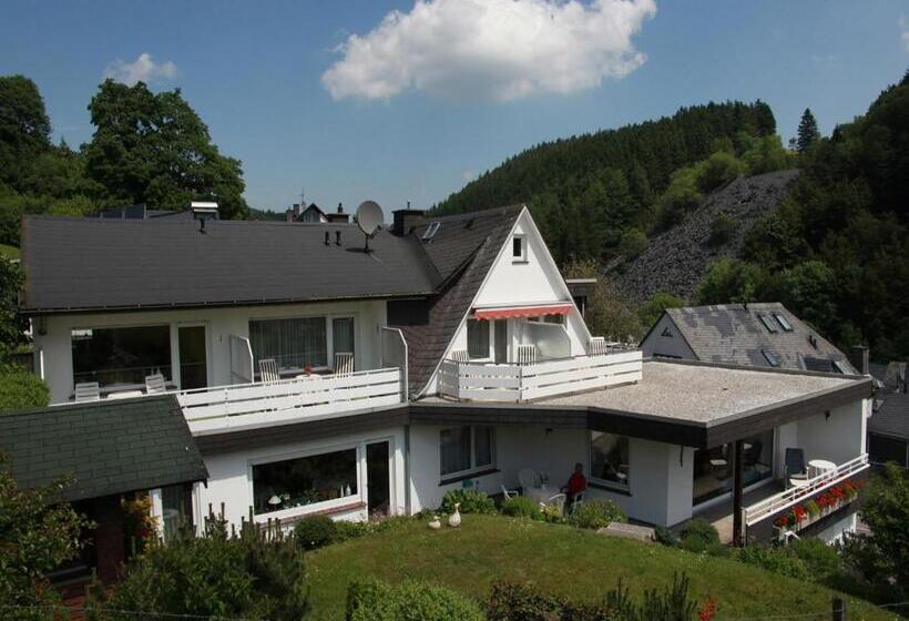 پانسیون Gästehaus Kramer   Emde