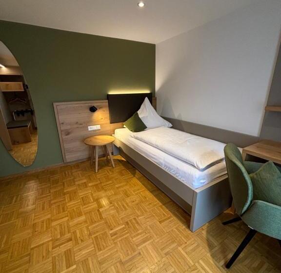 پانسیون Landgasthaus Zur Linde, Neusatz