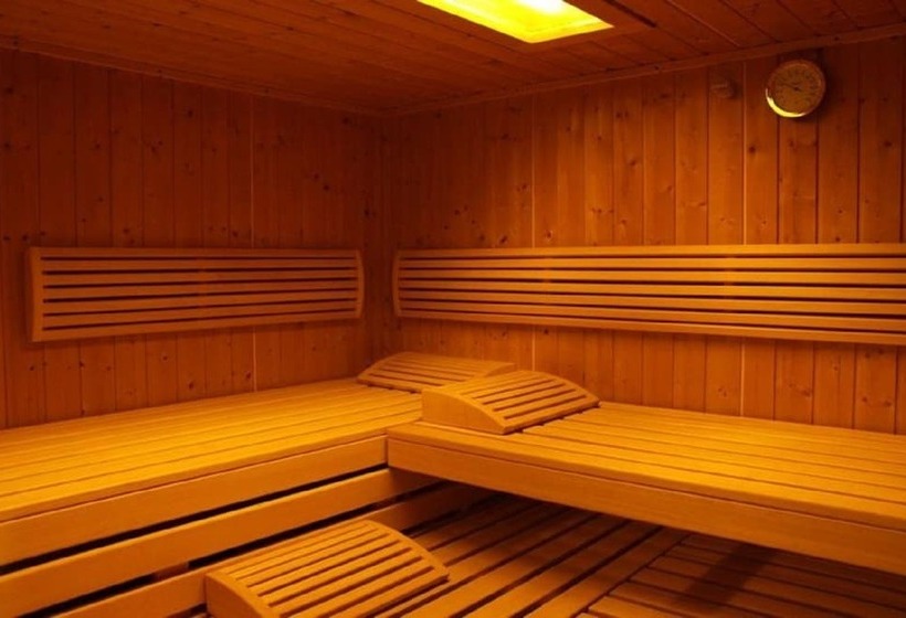 پانسیون Landgasthof Hotel Sauer