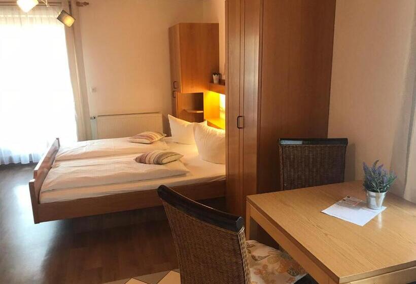 ペンション Self Check In Ferienwohnungen & Apartments Am Bergsee