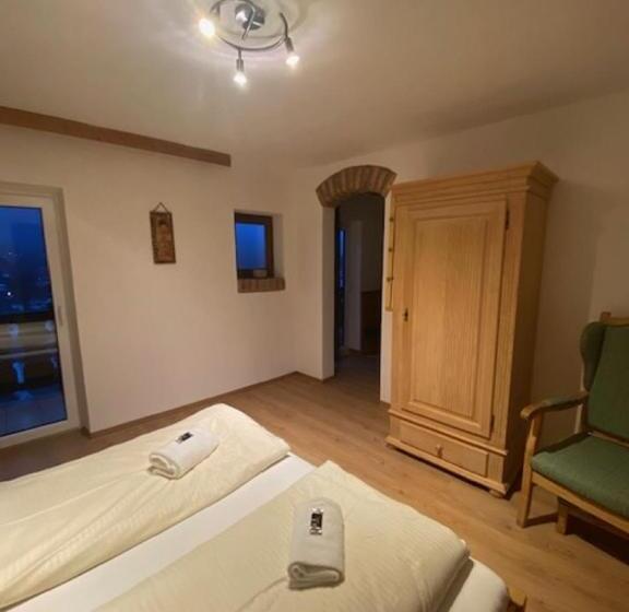 Пансион Alpenappartements Schwalbennestl