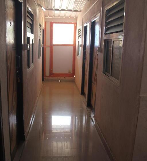 酒店 Santosh Lodge