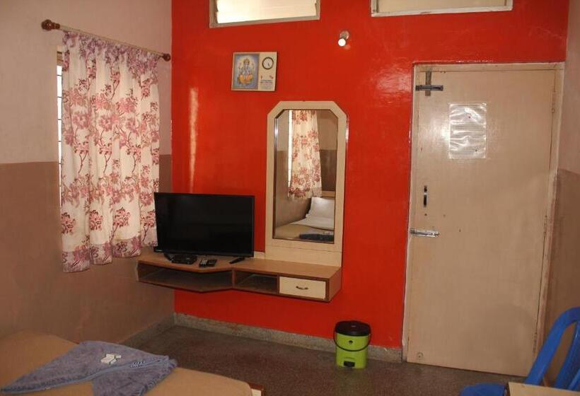 酒店 Santosh Lodge