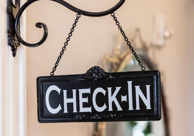 هاستل The Blackburn Inn And Conference Center
