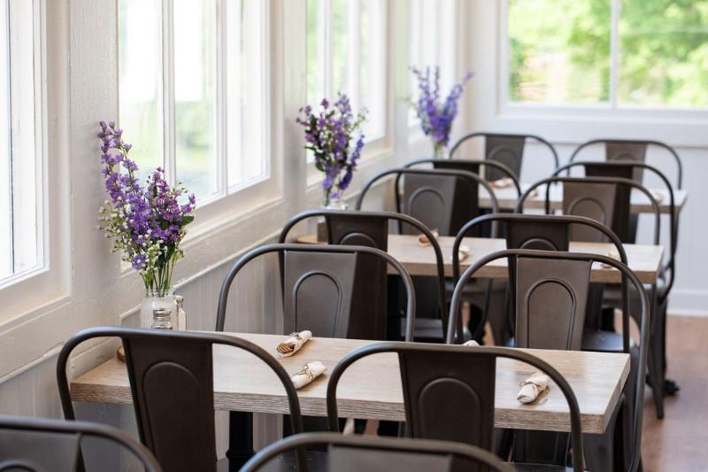 هاستل The Blackburn Inn And Conference Center
