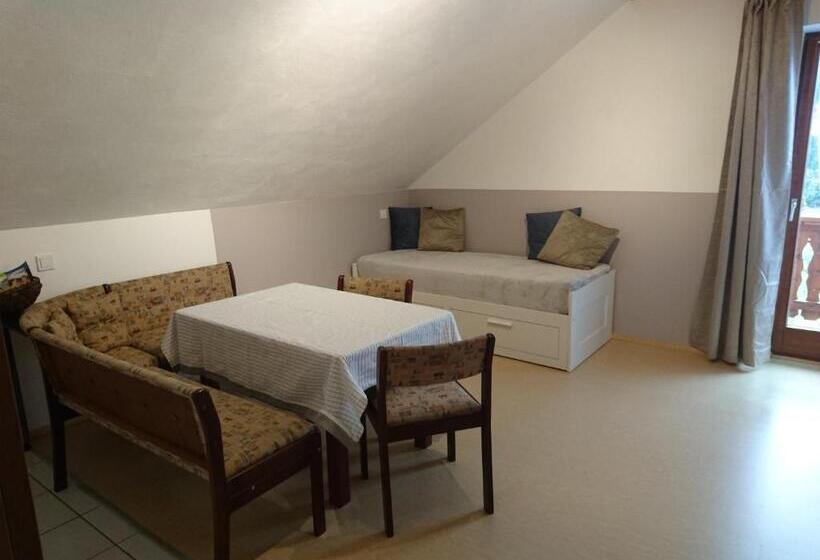 بنسيون Berliner Ecke