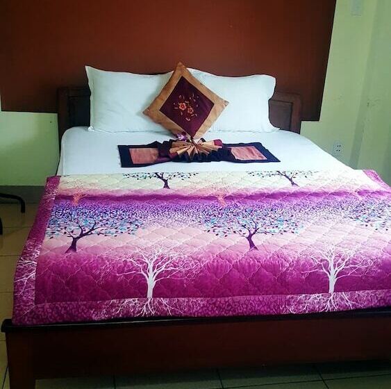پانسیون Phong Lan Guesthouse