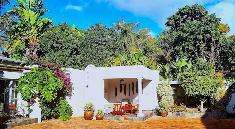 بنسيون African Roots Guest House