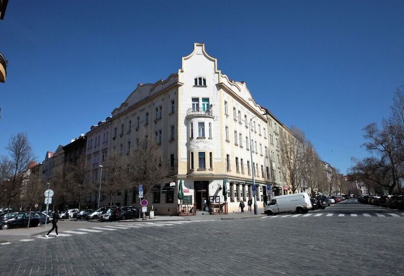 City Castle Apart