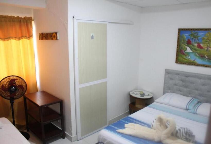 پانسیون Hostal Alto De La Montaña