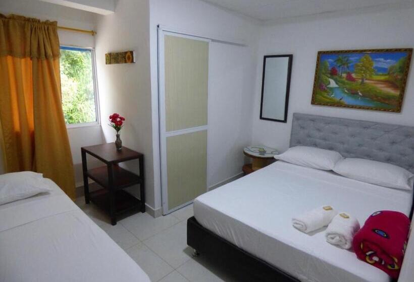 پانسیون Hostal Alto De La Montaña