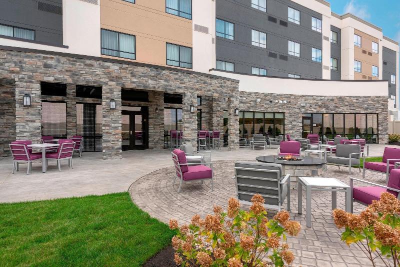 호텔 Courtyard By Marriott Cleveland Elyria