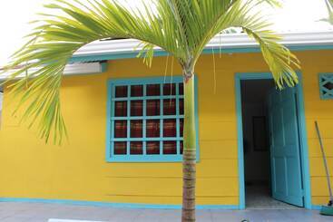پانسیون Tortuguero Hostel & Backpackers