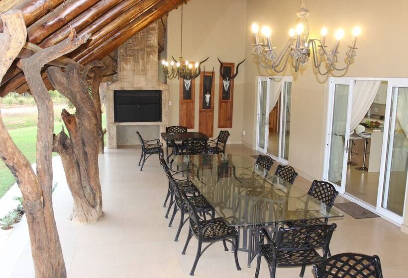 ペンション La Barune Game Lodge