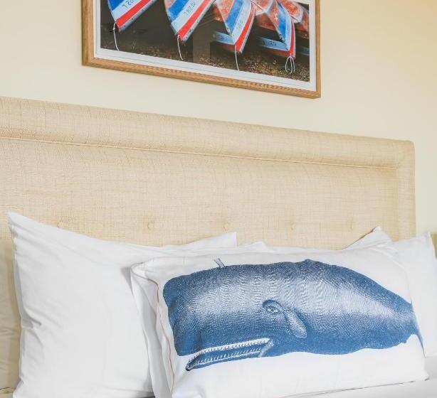 The Nantucket Hotel & Resort