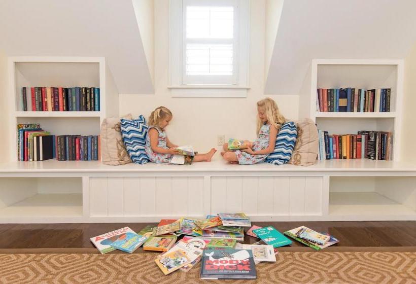 The Nantucket Hotel & Resort