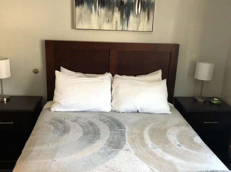 酒店 The Acorn Suites