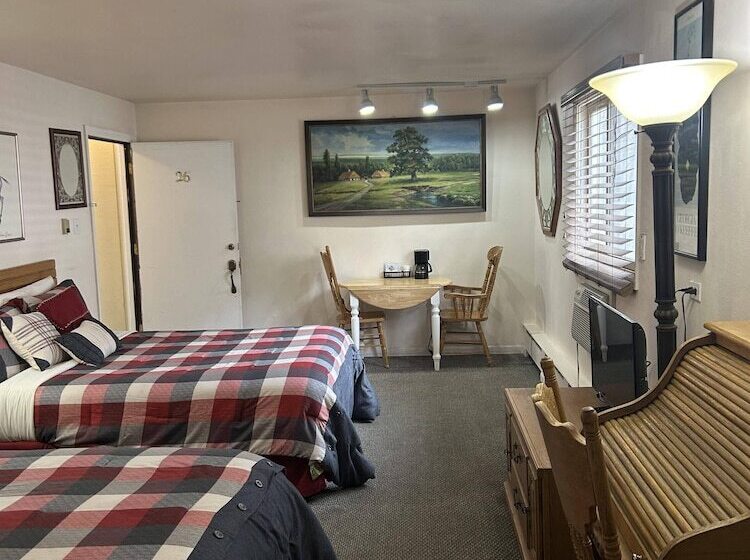 Мотель Columbine Inn