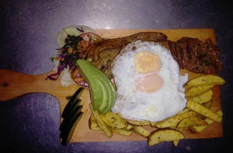 پانسیون Hostal Kamelot