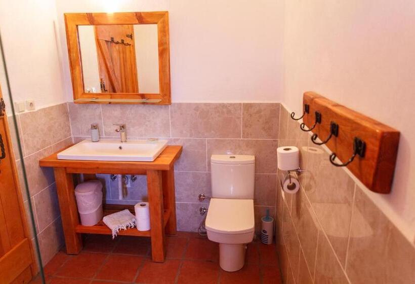 پانسیون Ionia Guest House