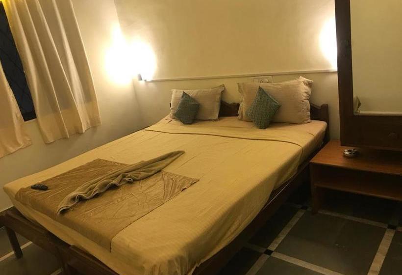 هاستل Super Deluxe Mansion Stay In Candolim