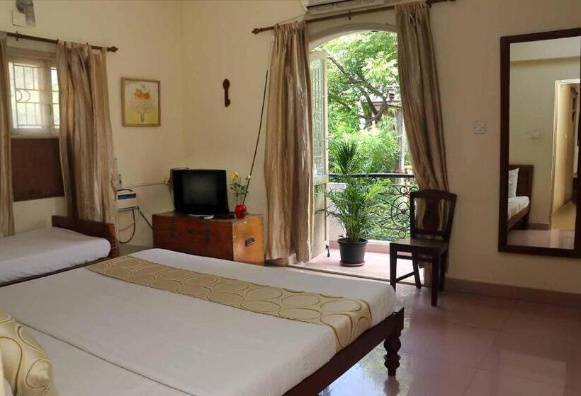 تختخواب و صبحانه Happy Planet