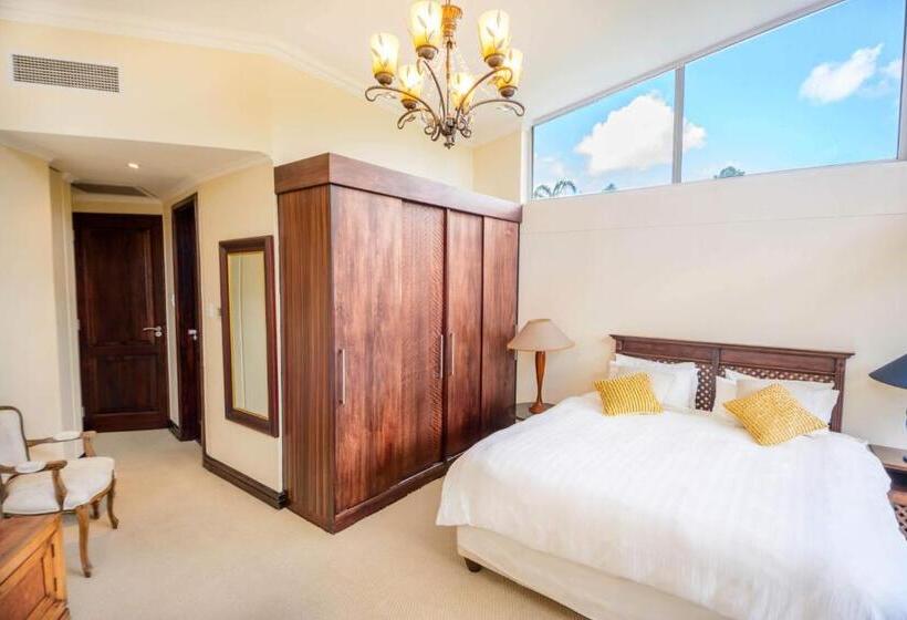 پانسیون Mac Atini Guest House