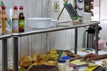 پانسیون Pousada E Restaurante Estrela Azul