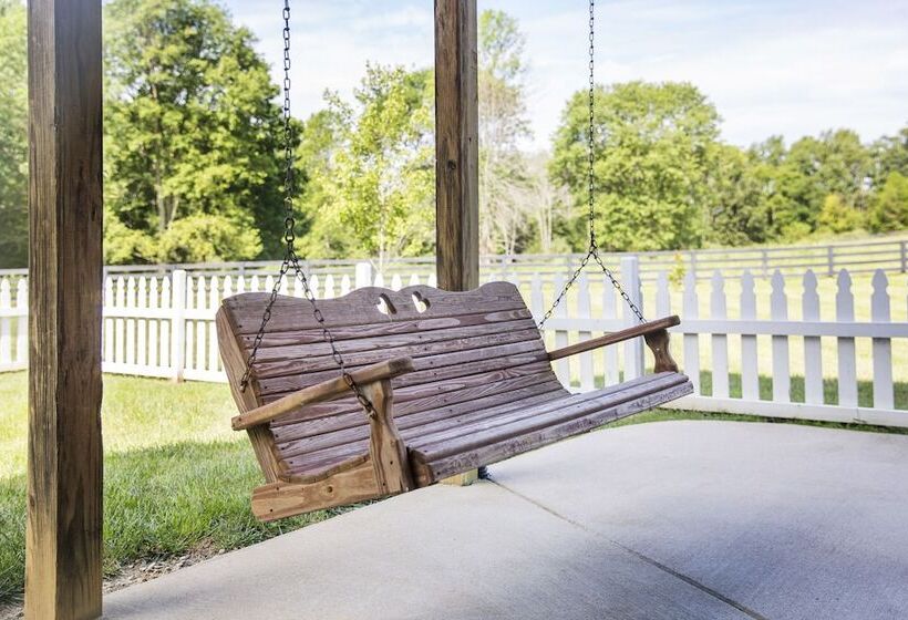 Pillow And Paddock B&b