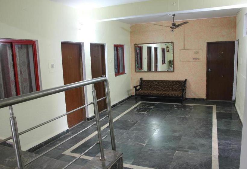 Hostel Embassy Guest House