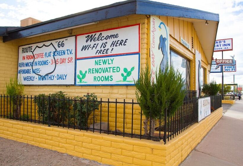 汽车旅馆  Brad's Desert Inn