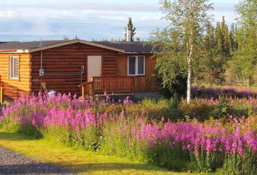 بنسيون Arctic Chalet Resort