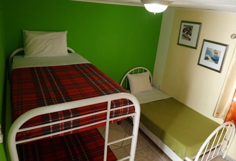 پانسیون Hostel Room Aruba