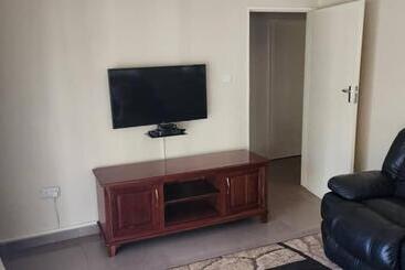 پانسیون Mandara Beeston Guest House
