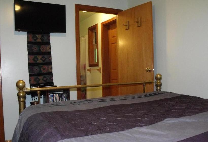 פנסיון Summerhill Guest House