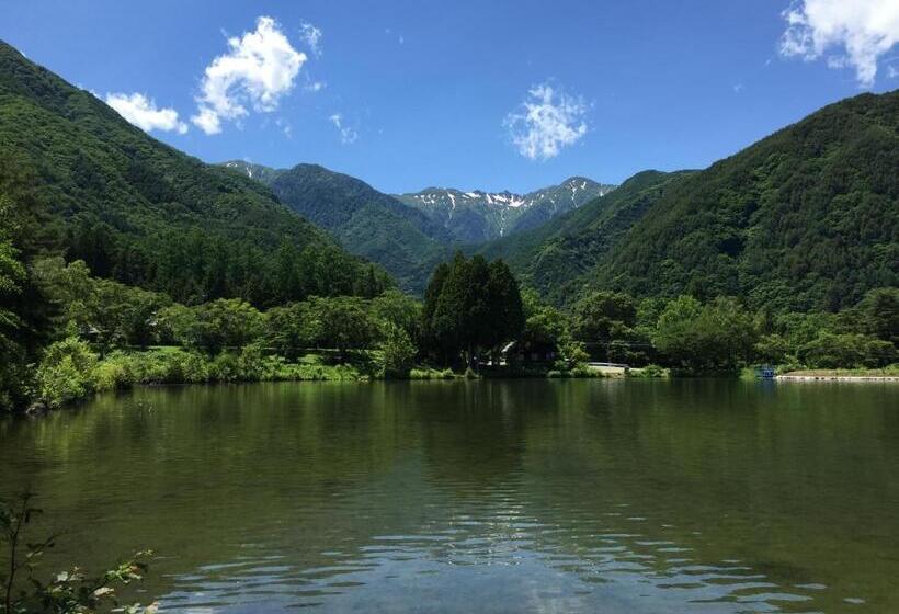 هتل Komagane Premont