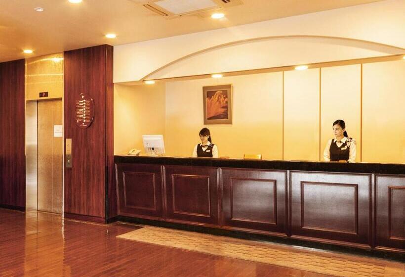 هتل Komagane Premont